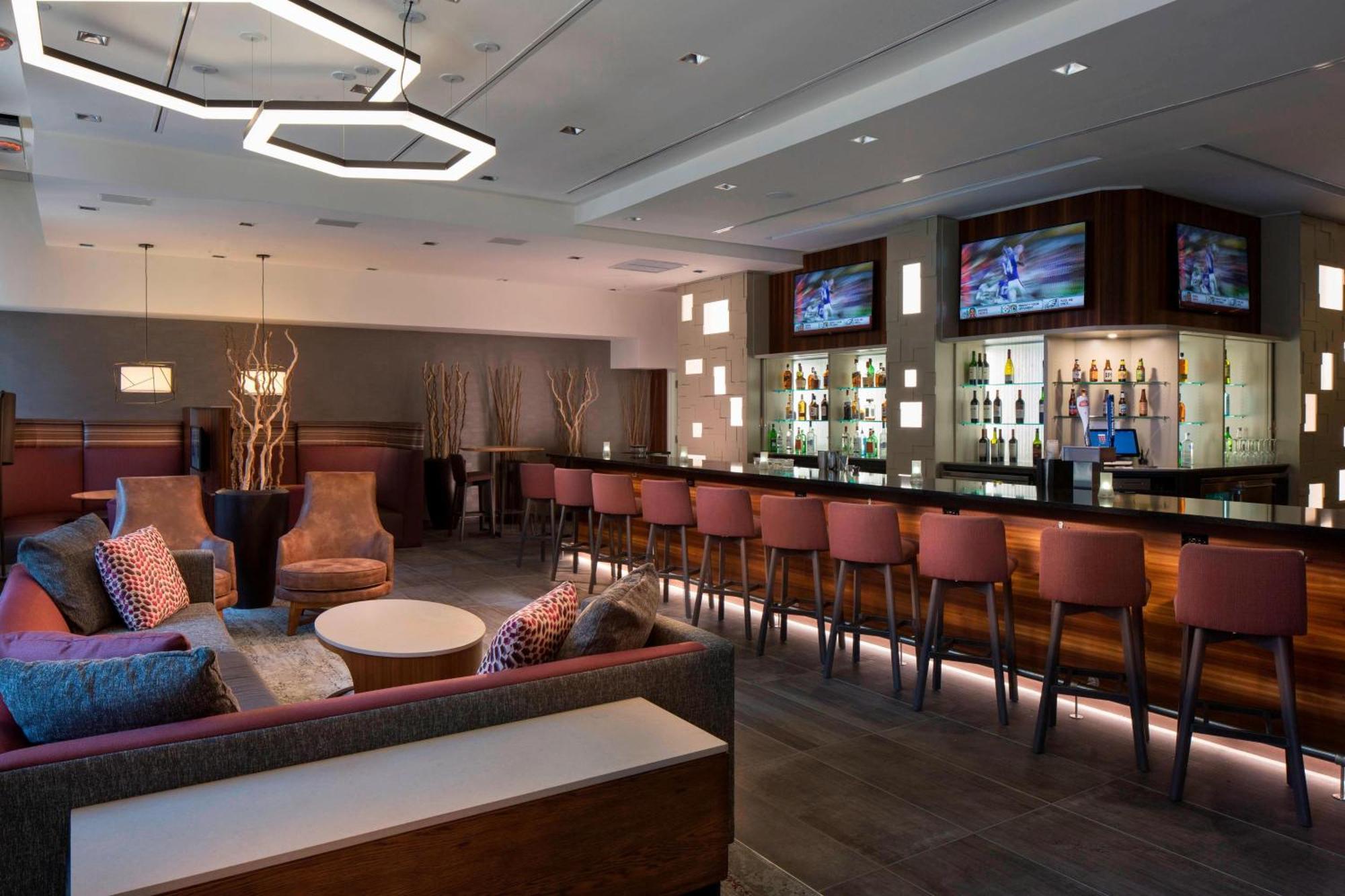 Hotel Courtyard By Marriott New Orleans Downtown Near The French Quarter Extérieur photo